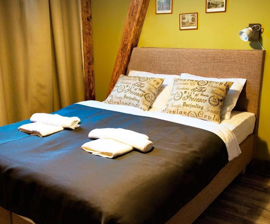 Dom Mlynarza Hotel Zukczyn Екстериор снимка